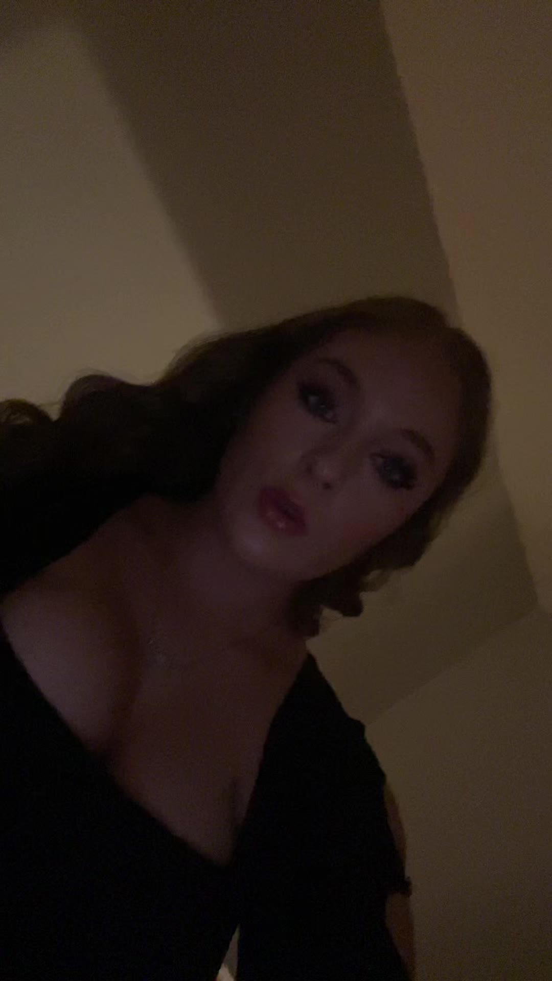 @elliegrantx