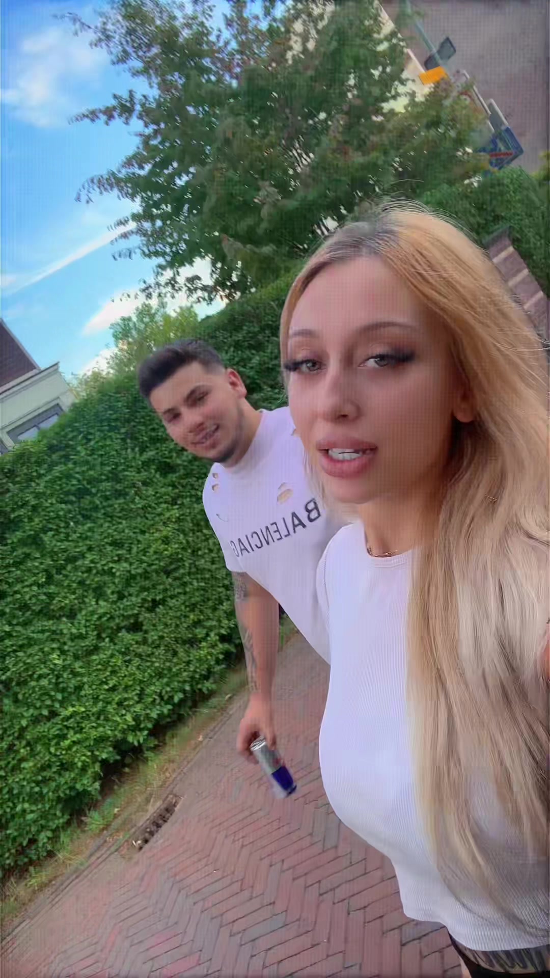 @C💫