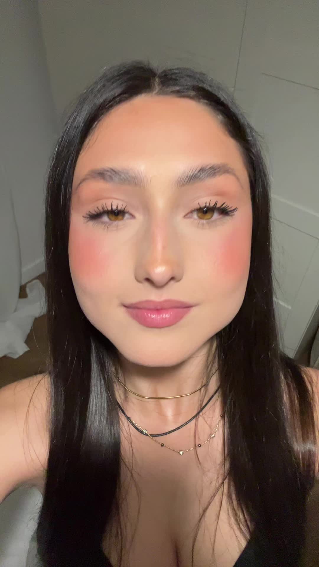 @maría.