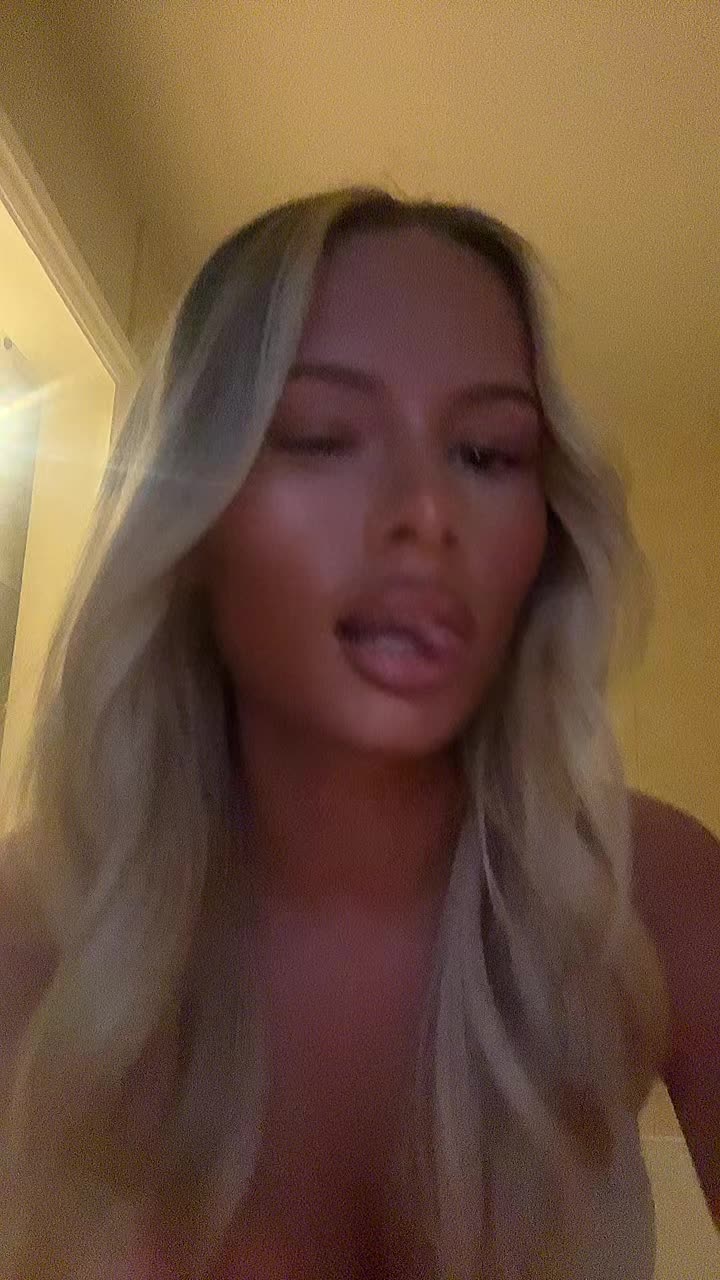 @keelyanne