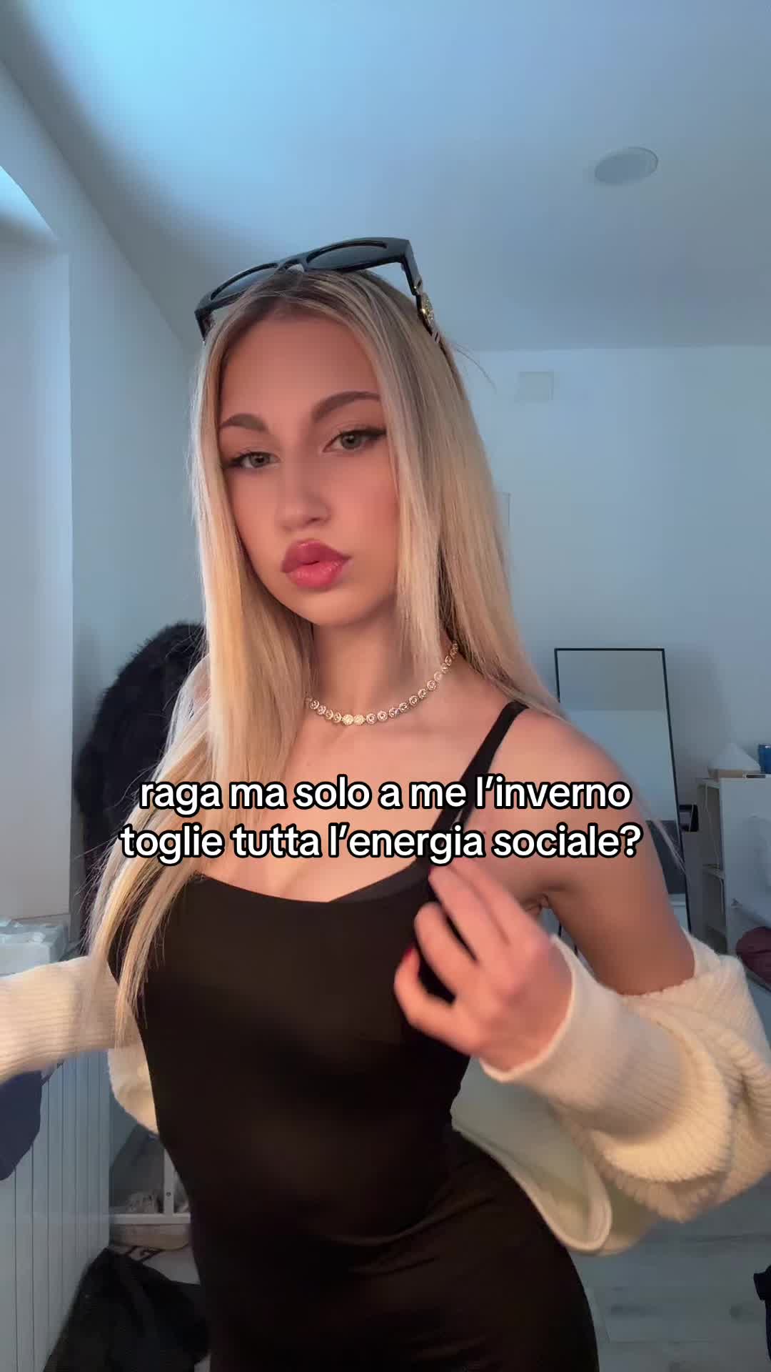 @elena_scaraia_