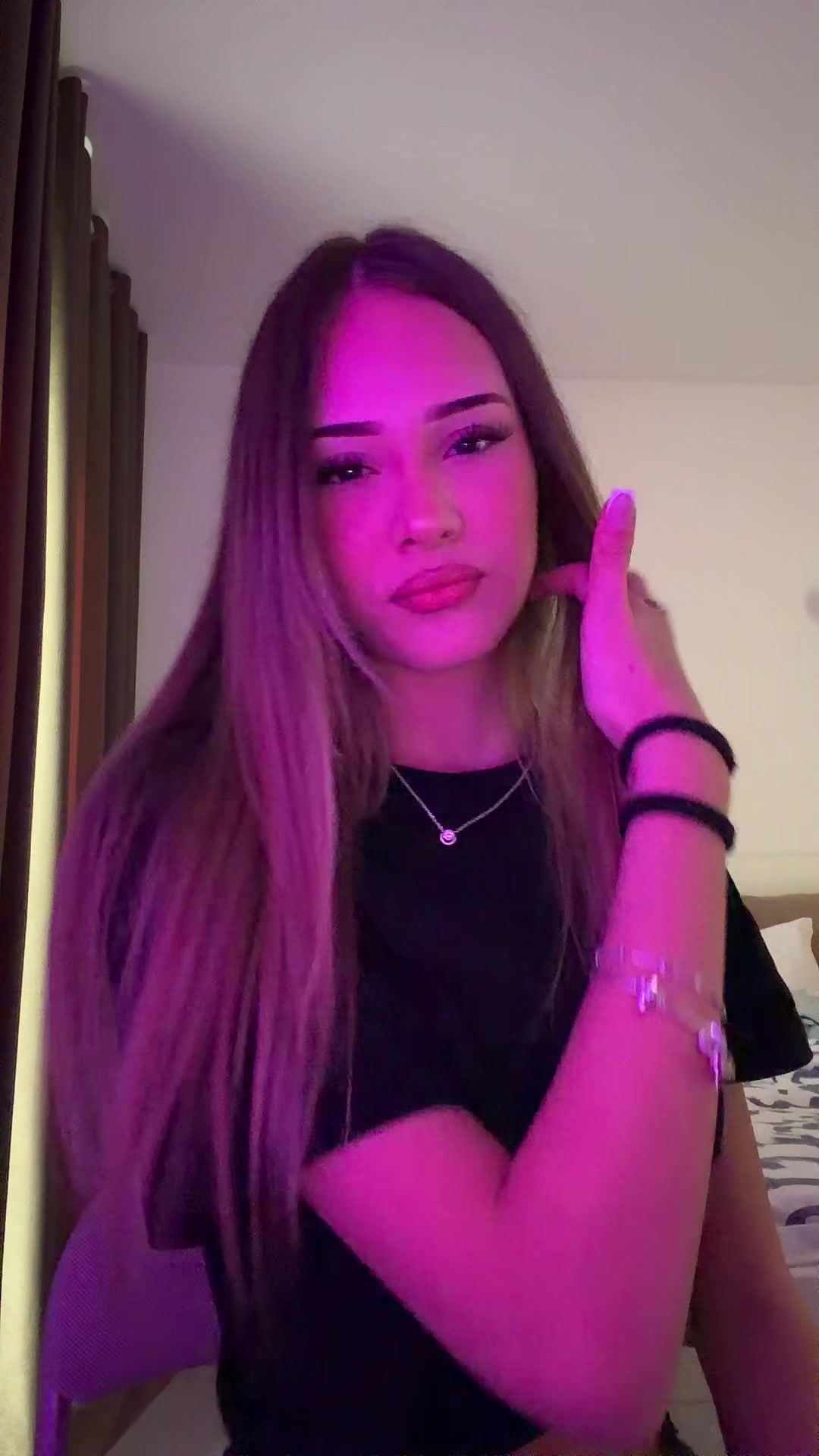 @bibi