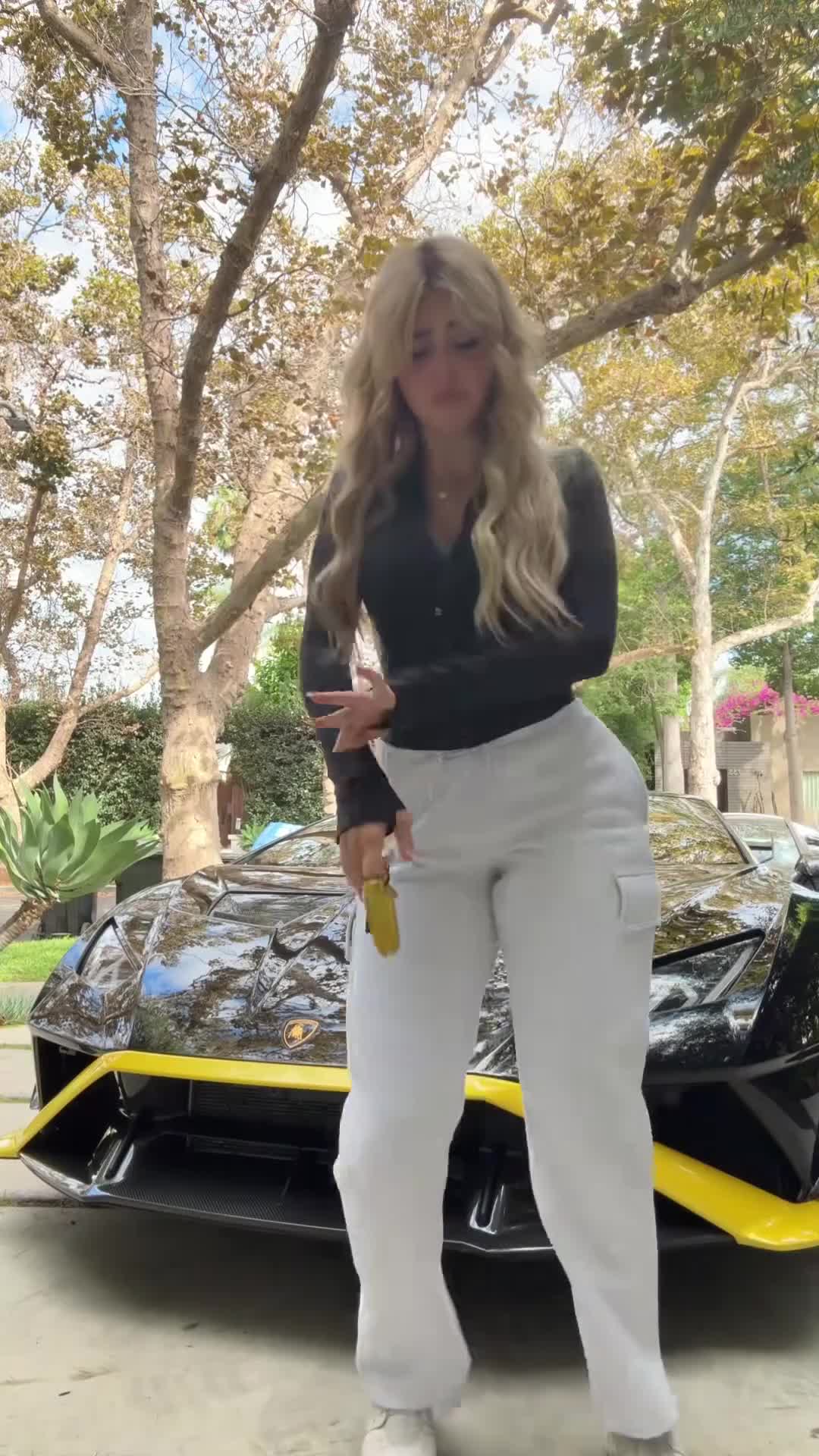 @angelahall1280