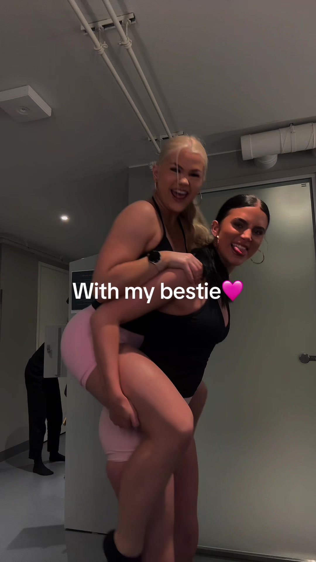 @saanakristiinaaa