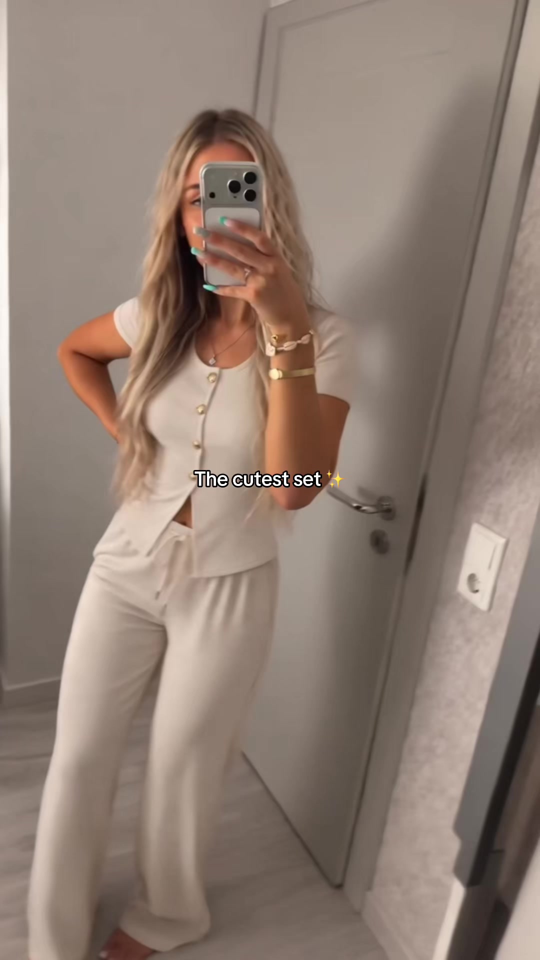 @ella.rosexoxo