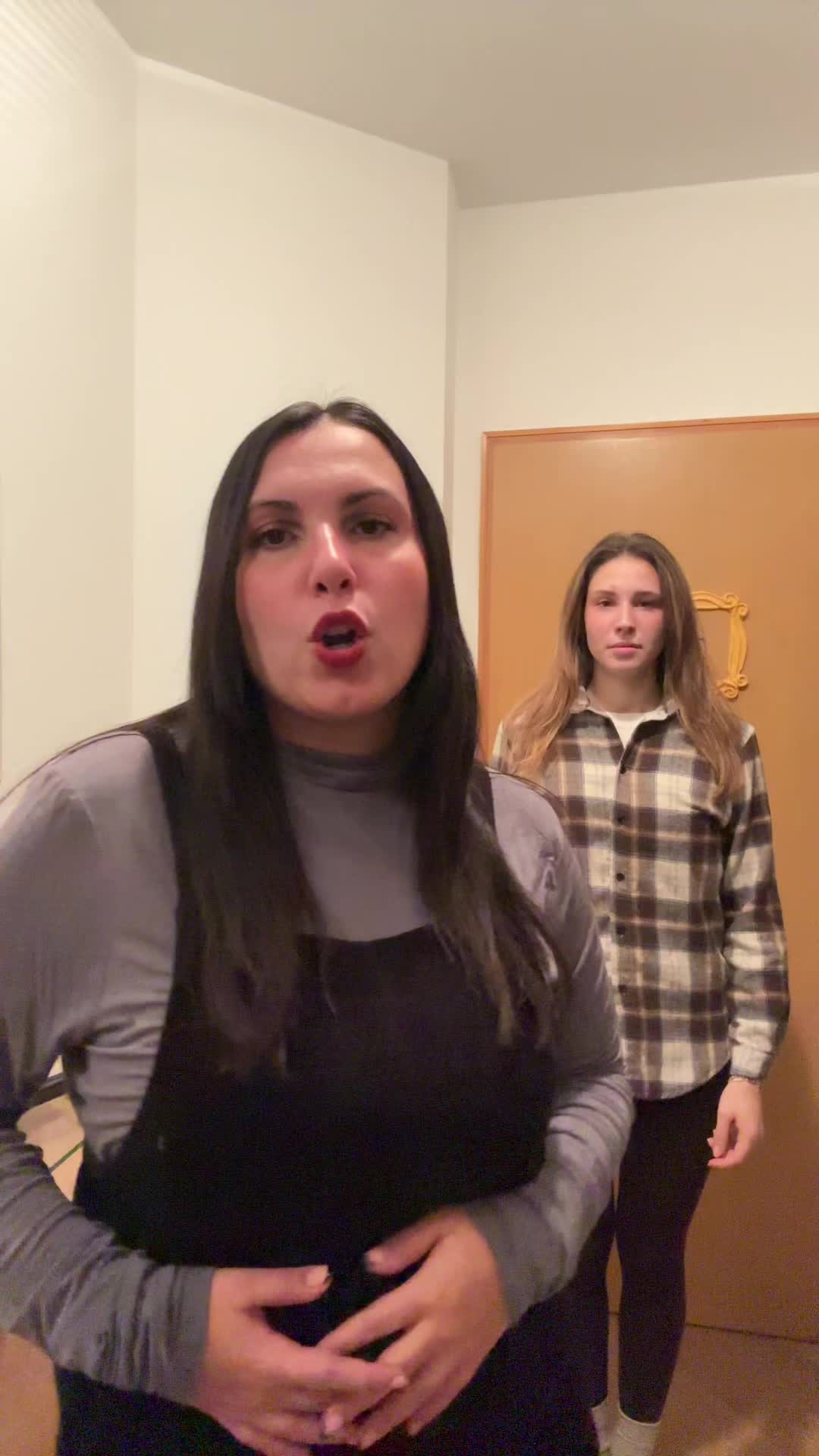 @Laura Duina