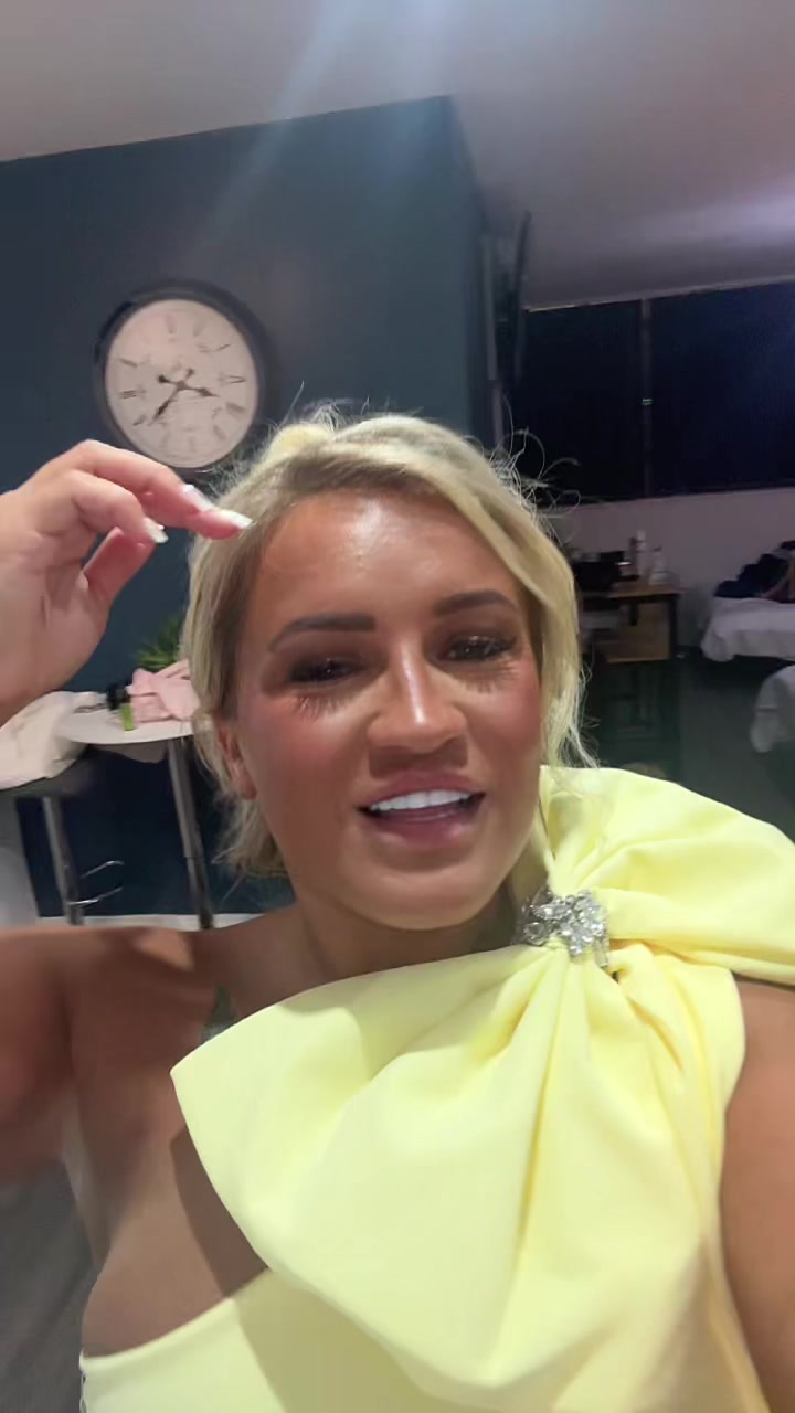 @hrglowellie