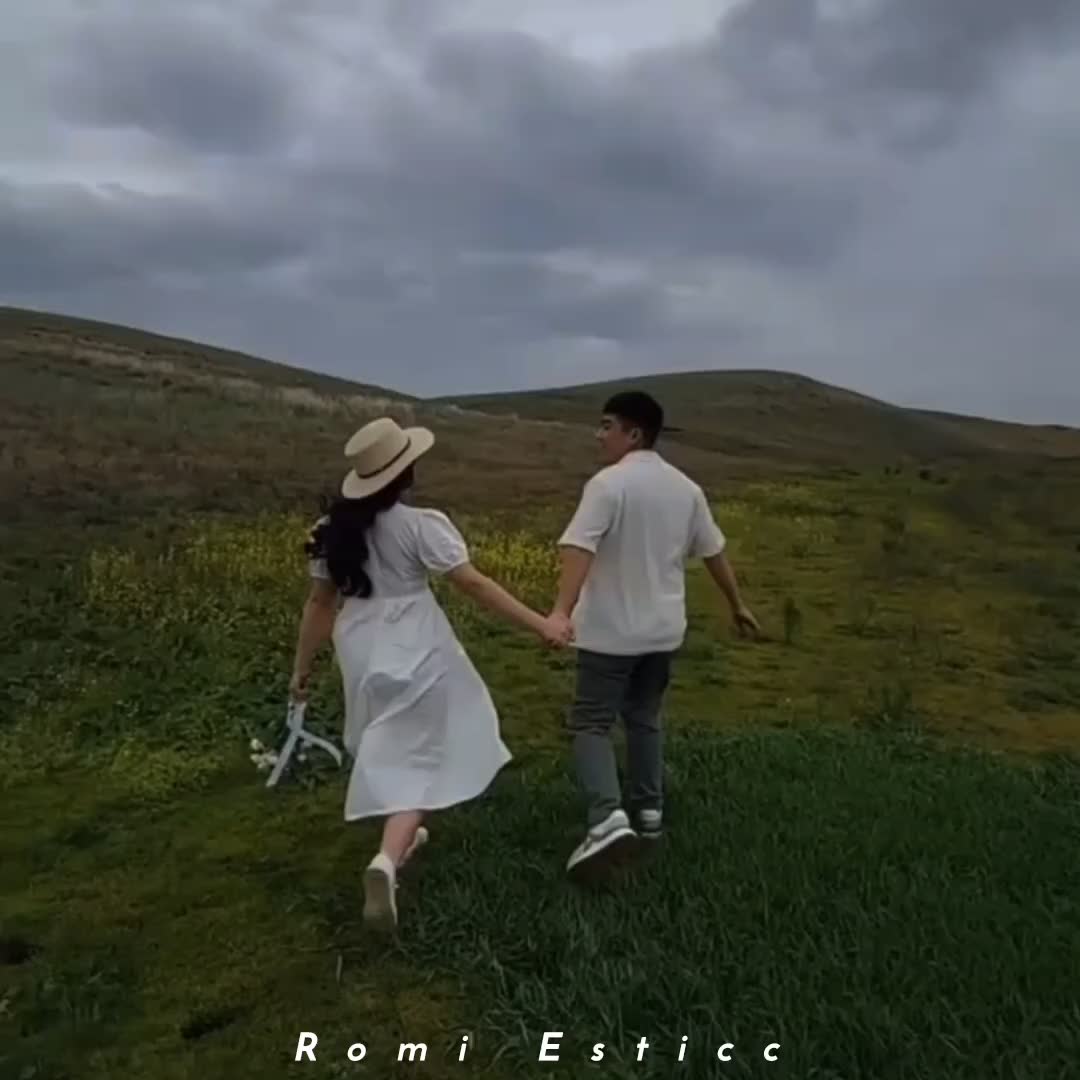 @Romi Esticc ๐งโจ