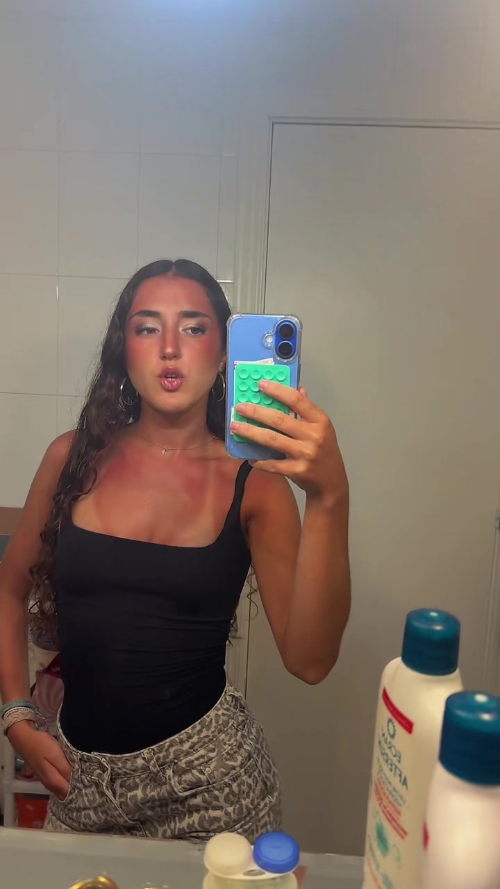 @Adrianasg