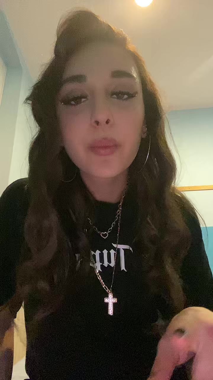 @isabel16157_