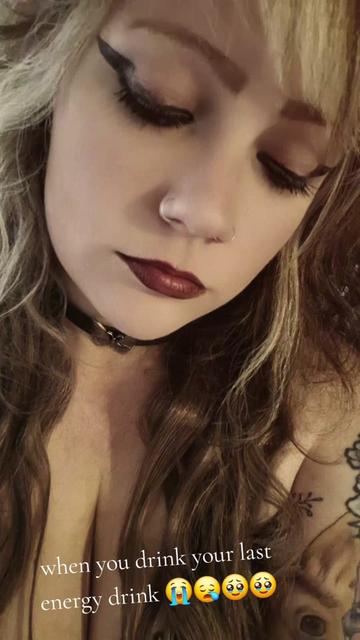 @HayleyCakes