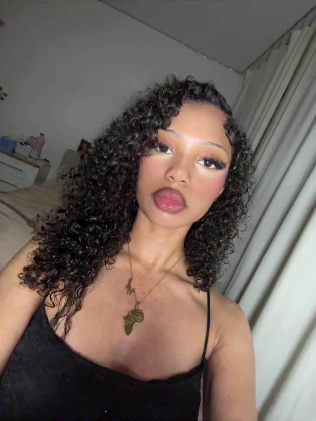 @Enyzz