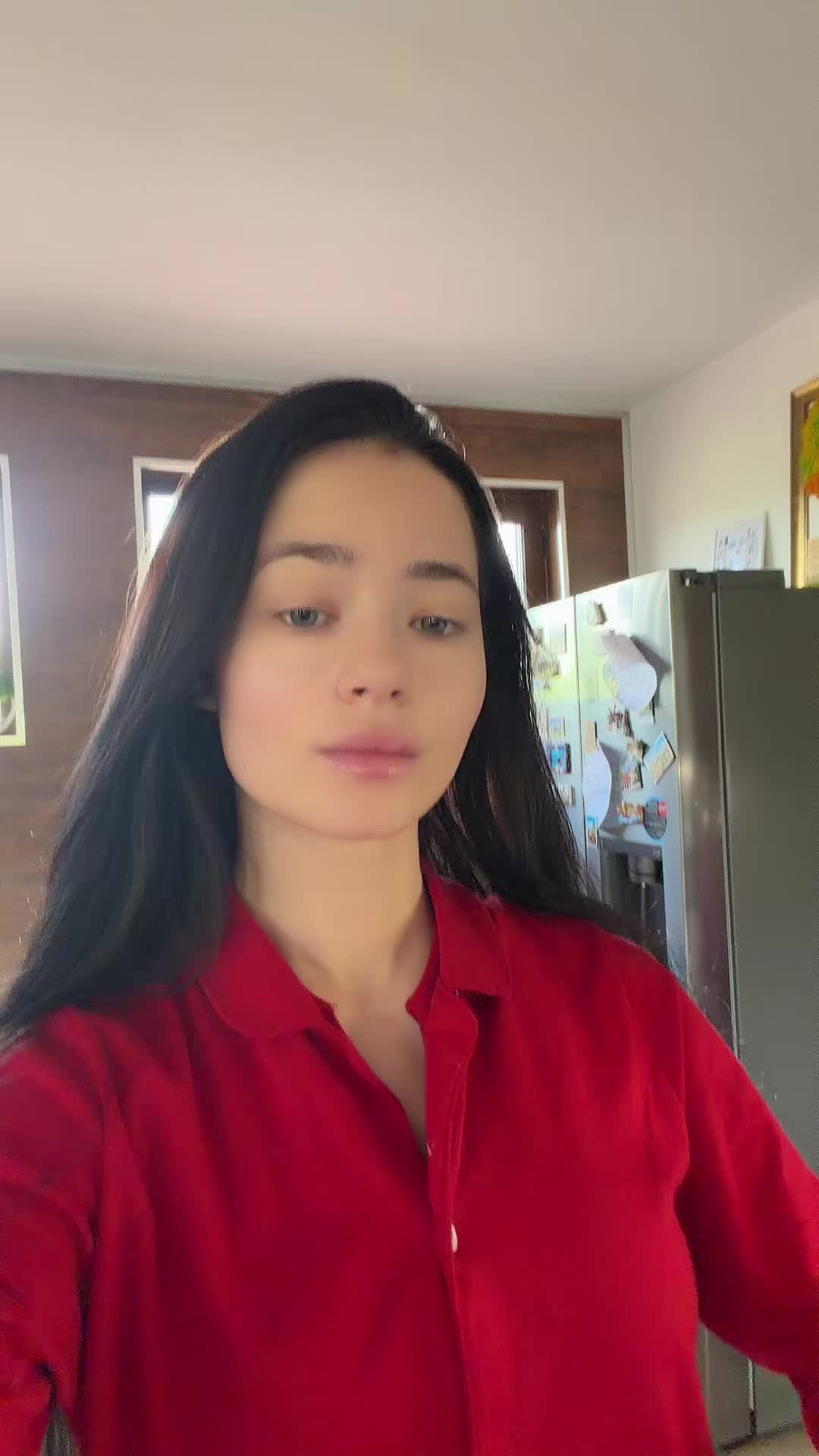 @NicoleDB