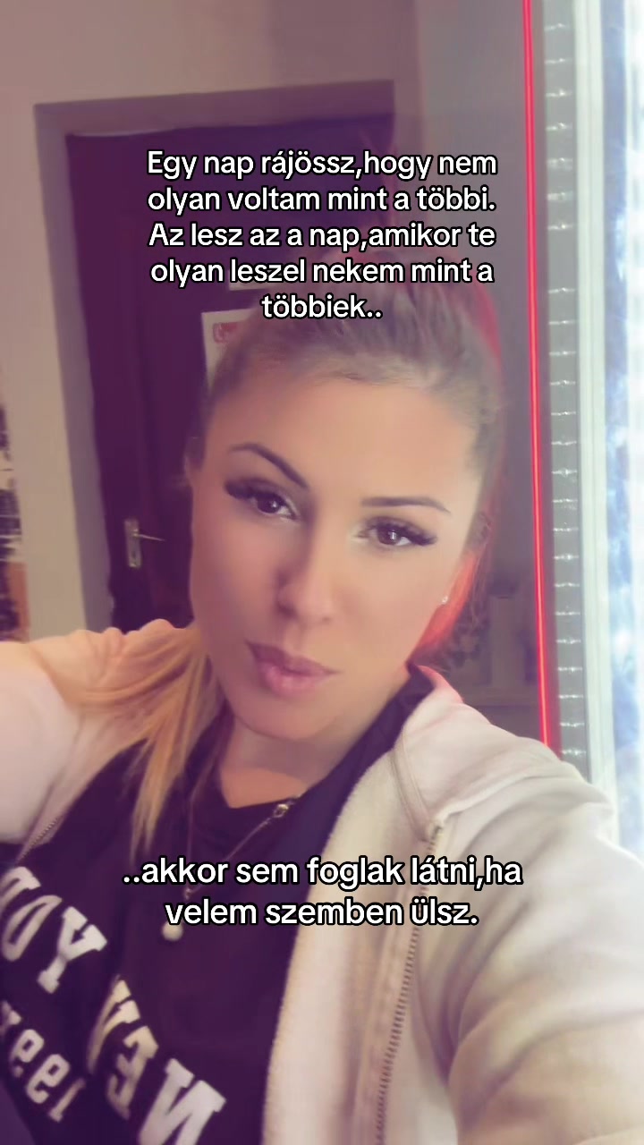 @𝗘nikő✨