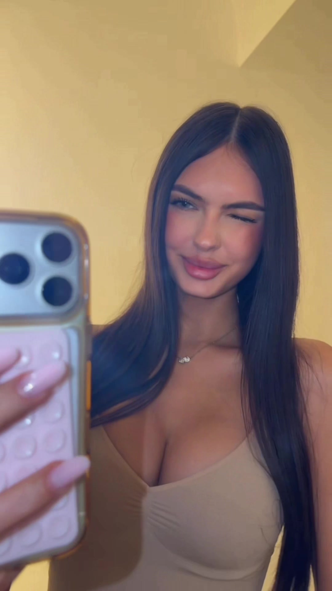 @ariadna