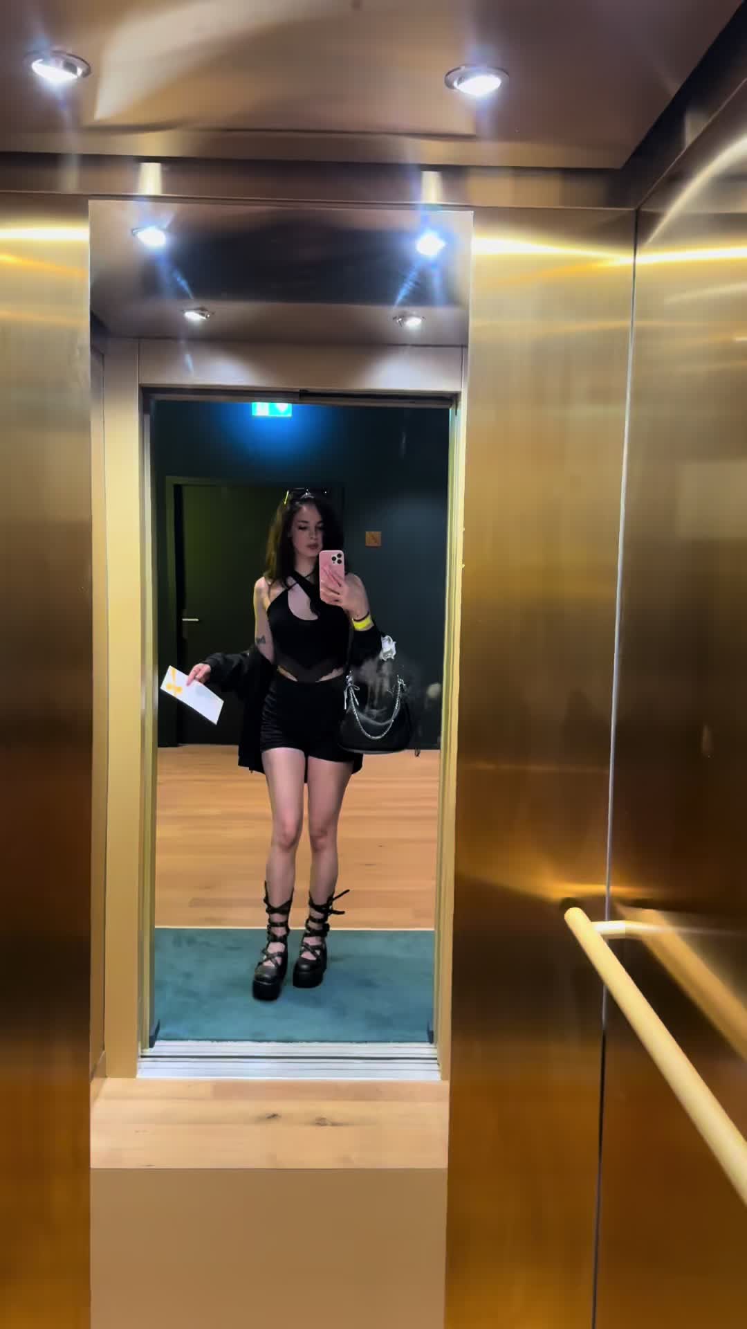 @nicoledalipi