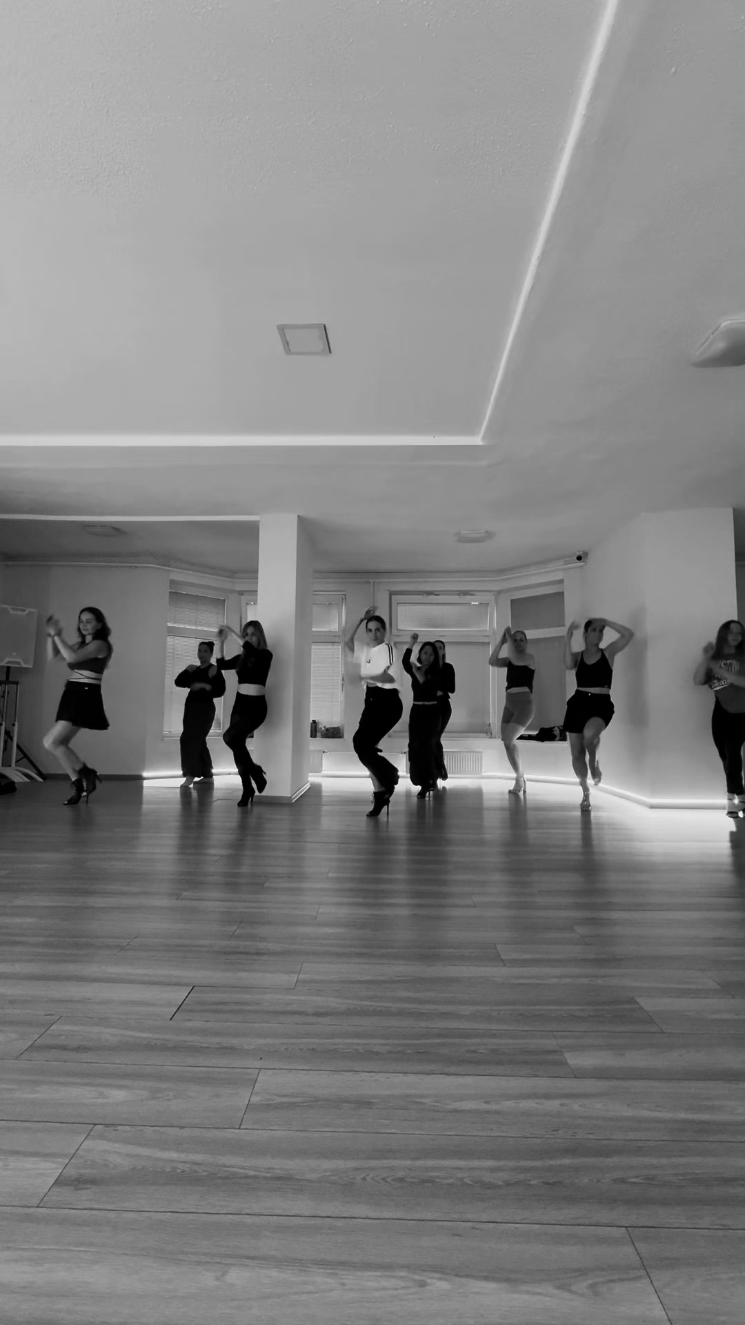 @Nikolhbdance