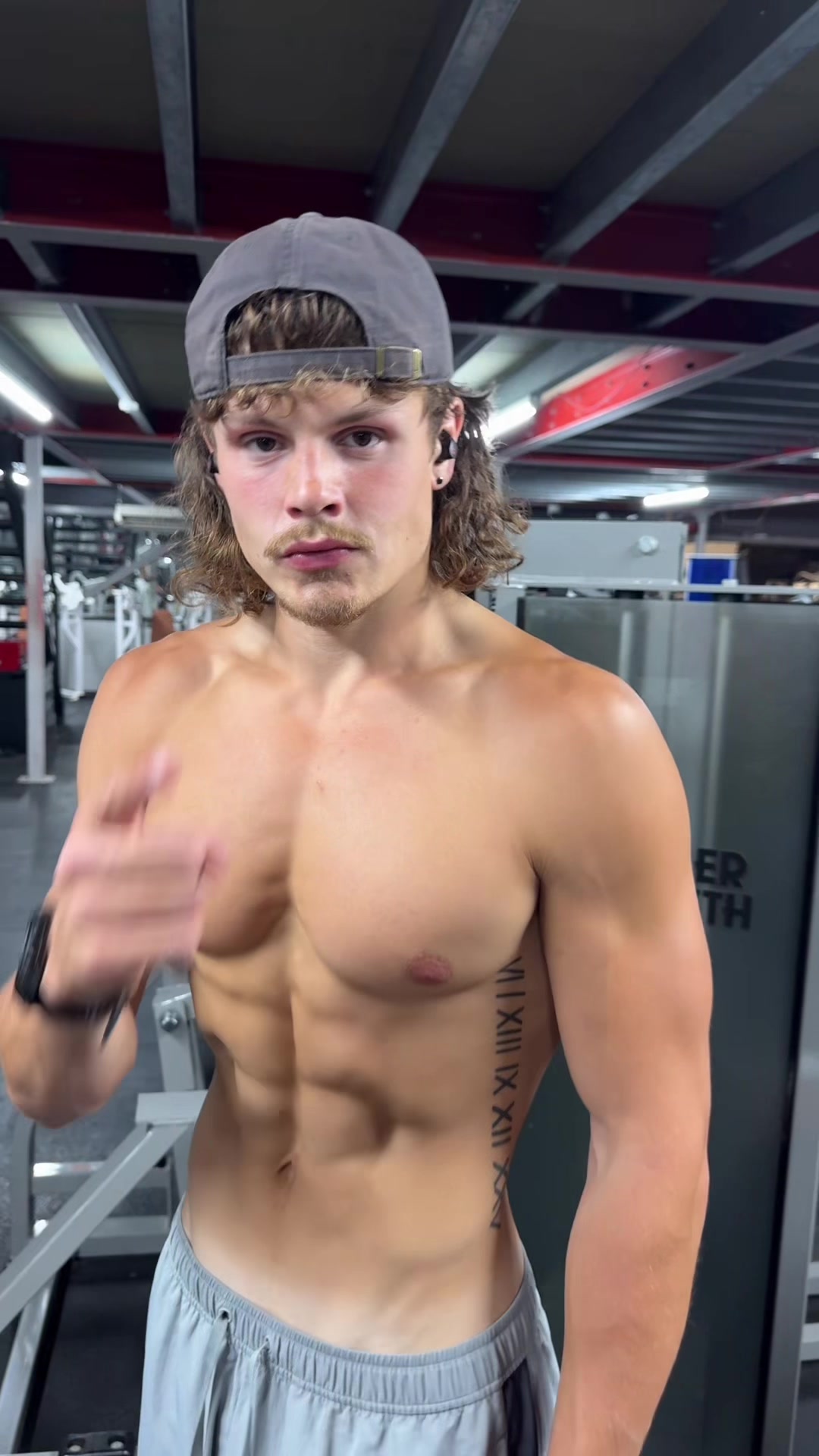 @kyanfitt