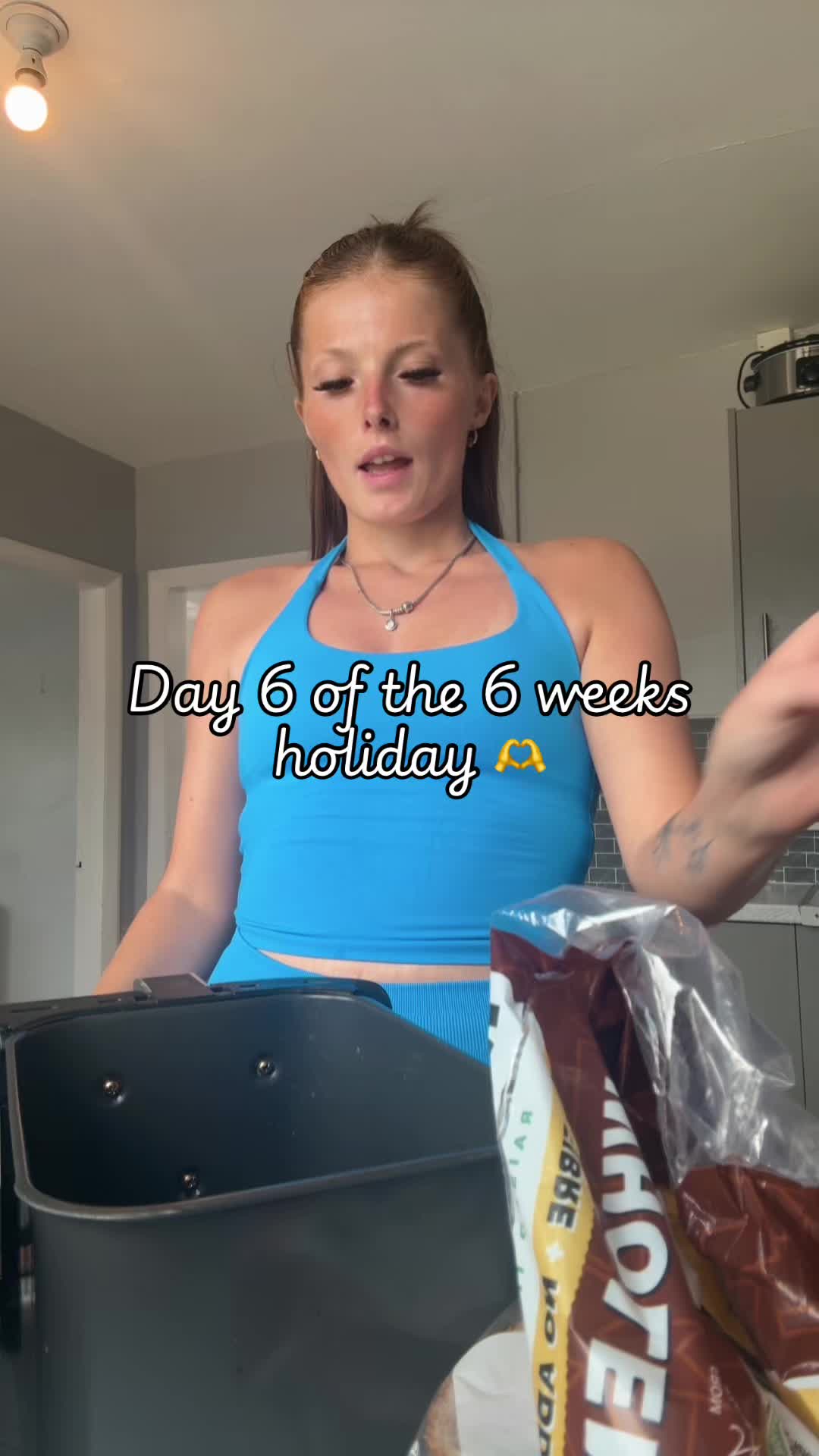 @HannahAndrews