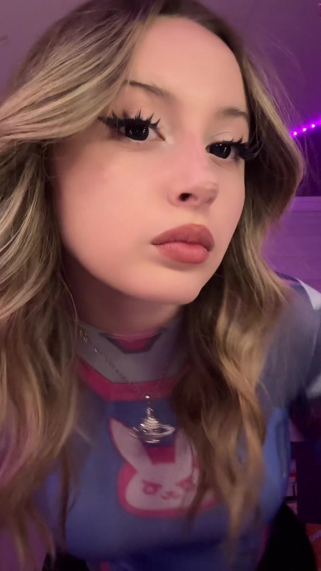 @𝓂𝑒𝓌𝓂𝒾𝓊𝓊𝓊&rsquo;🌺💋