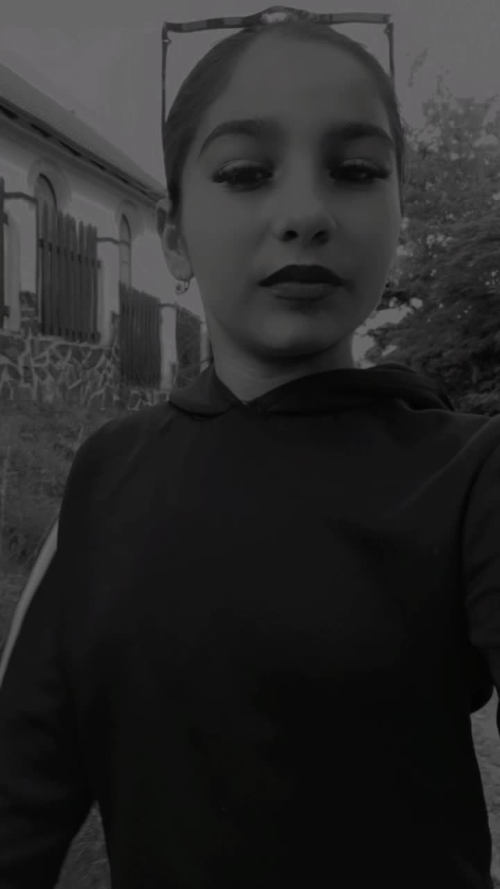 @🧛&zwj;♀️