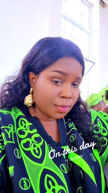 @favour_follow_me