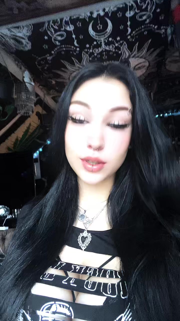@silence.witch