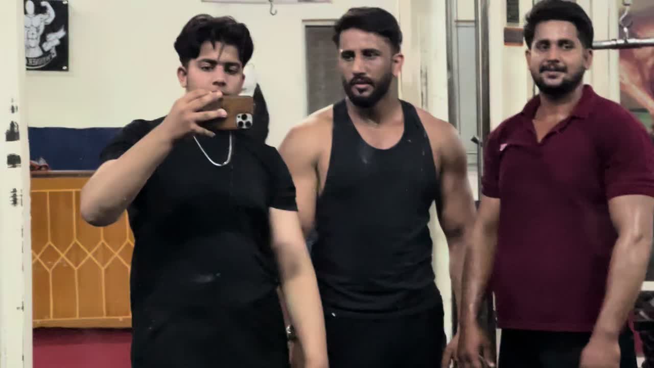 @Roman ♥️🇵🇰