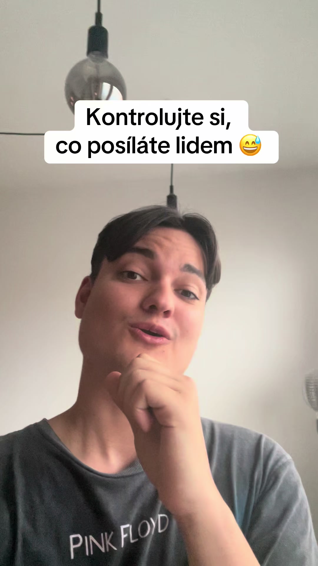 @V&eacute;va The News Guy