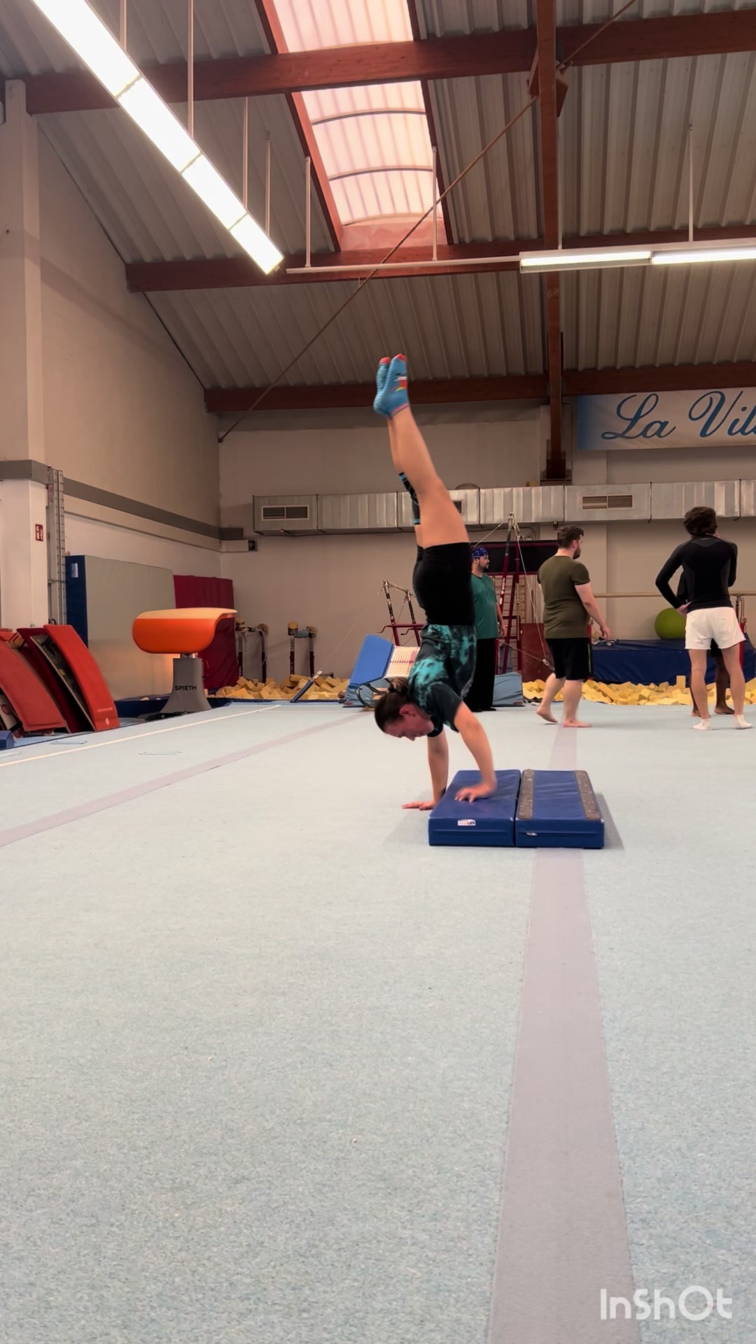@Jana🤸🏻♂️