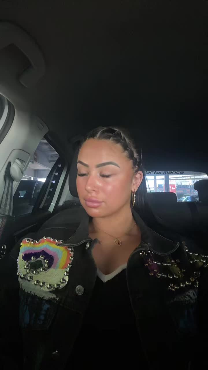 @selyya