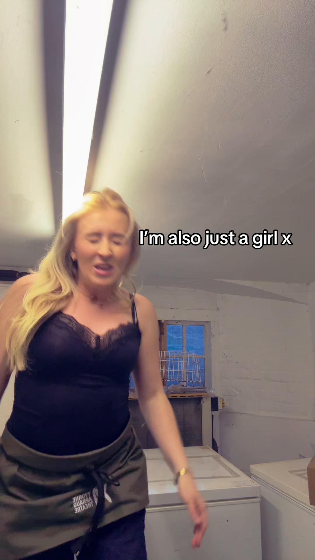 @𝓔𝓵𝓲𝓼𝓮🦋x