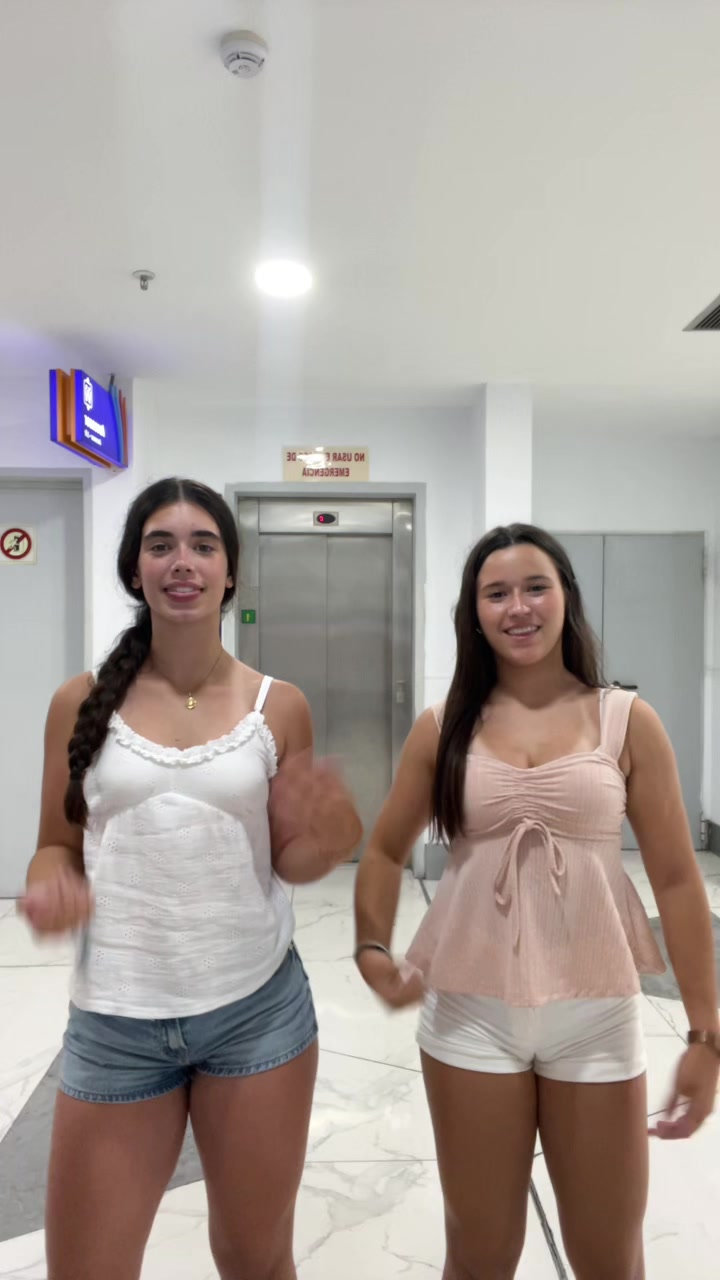@It&rsquo;s_a_secrett