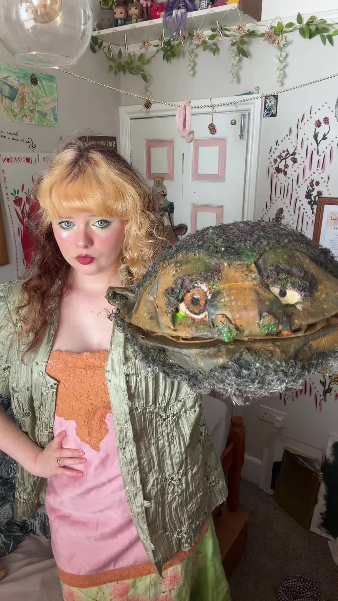 @Smolly