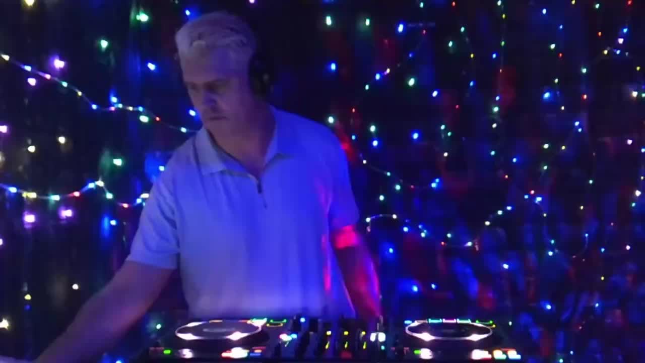 @Dj