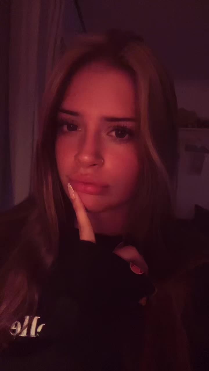 @Ella 🧃💽