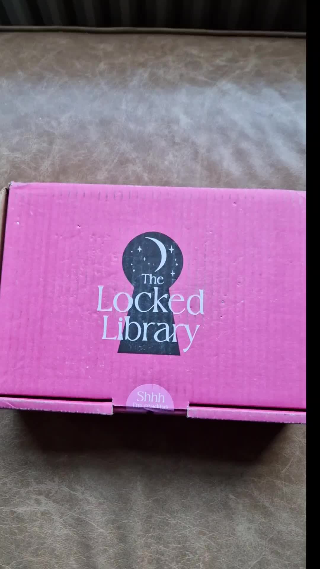 @Hidden Book Dragon