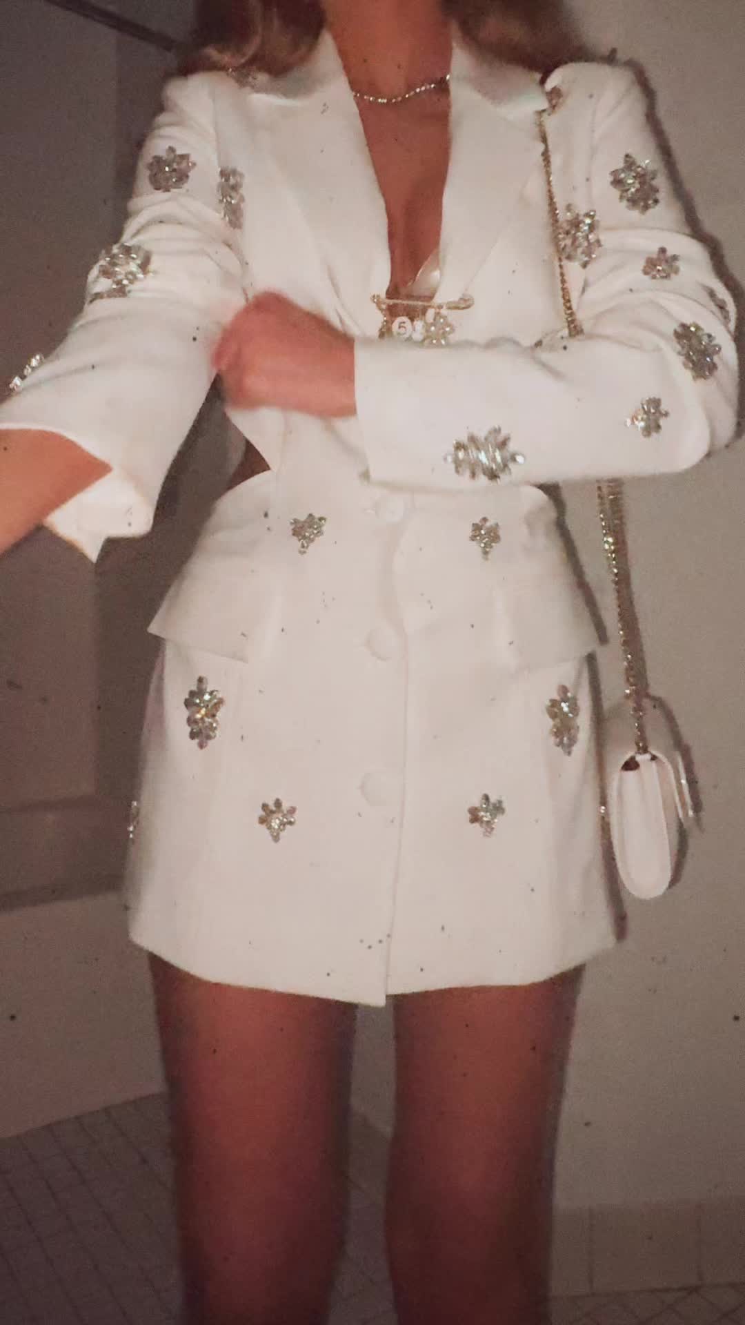 @helenquinn_x