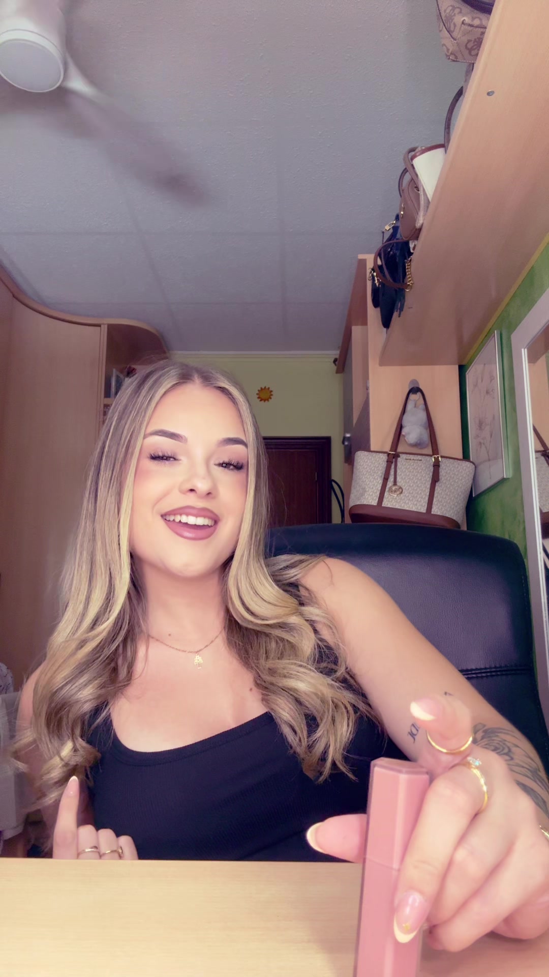 @naiara 🦋