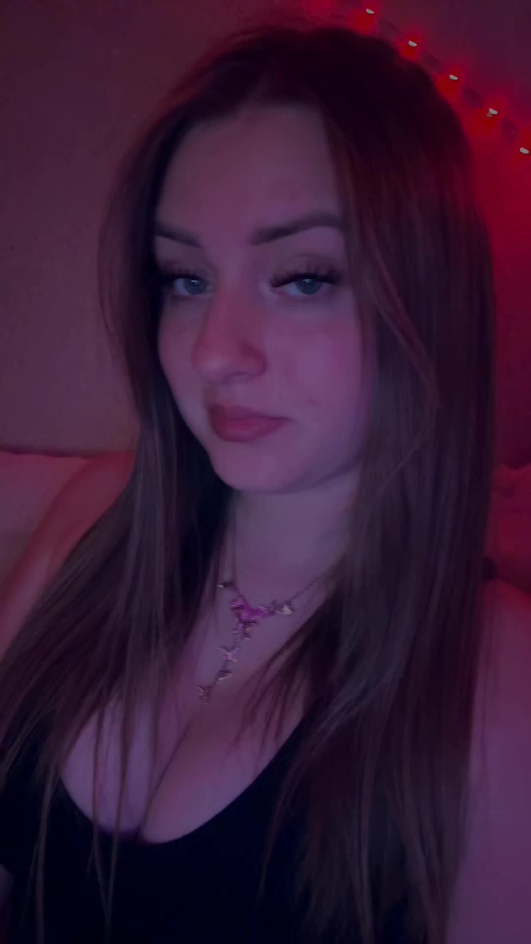 @nikole..v