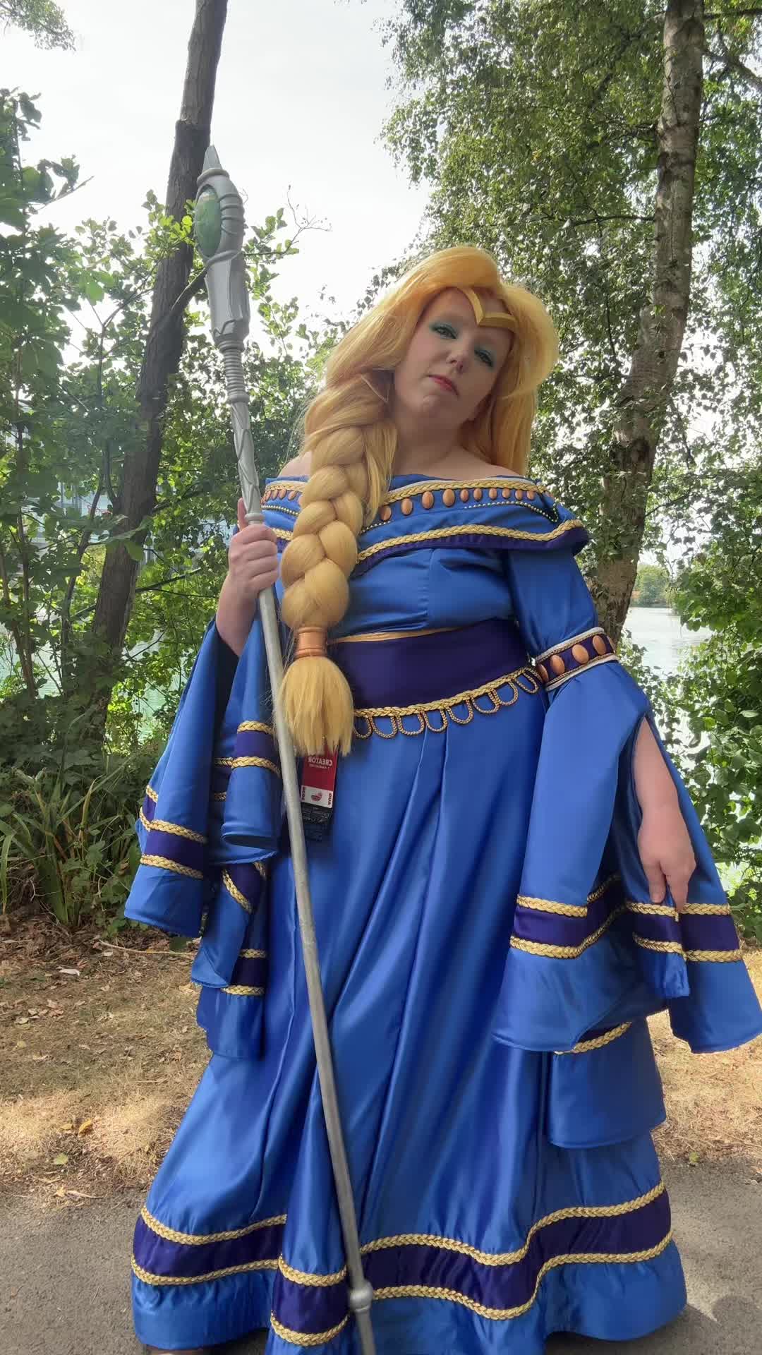 @CosplayerEggg