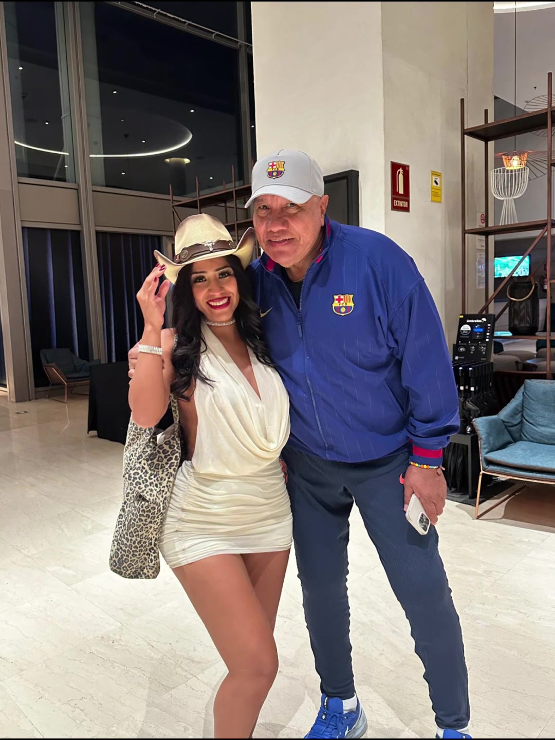 @GABRIELA CELESTE