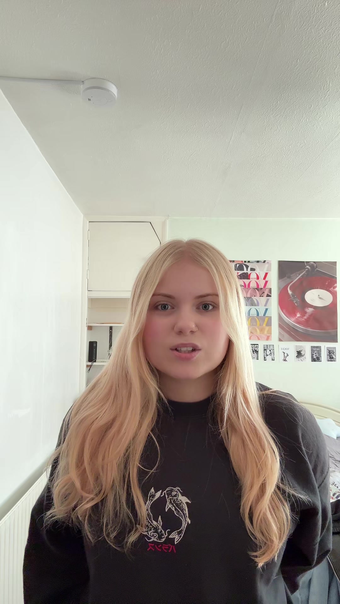 @M 🍒