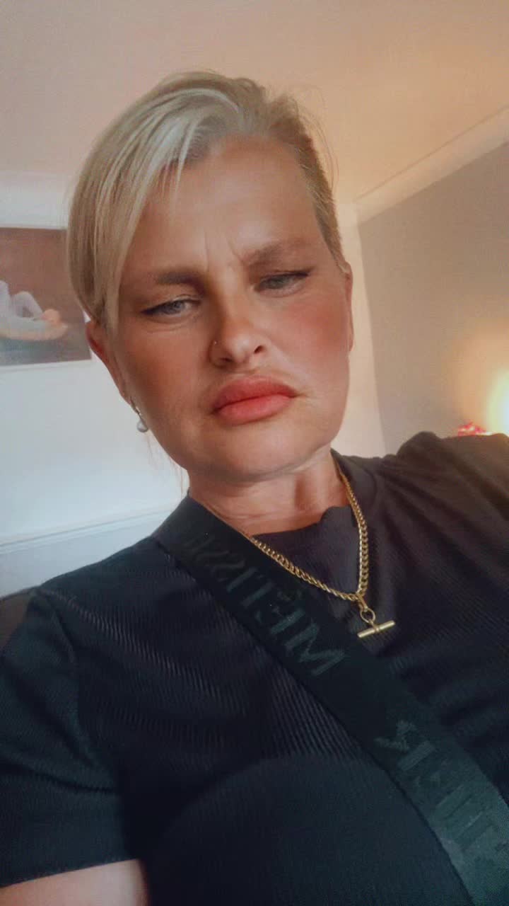 @nikki_19742