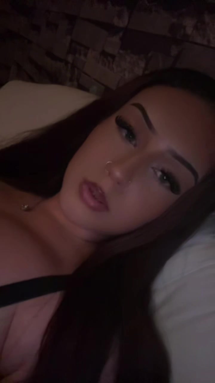 @leah x
