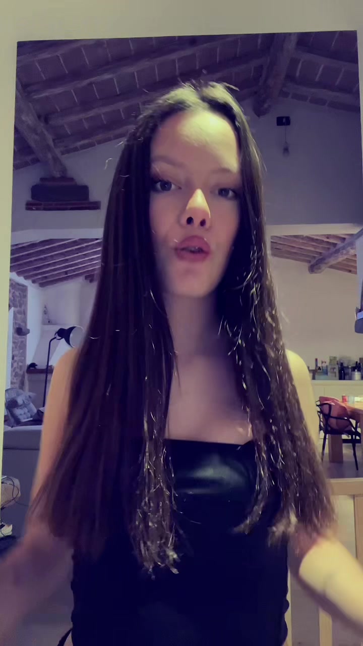 @𝐳𝐨𝐞