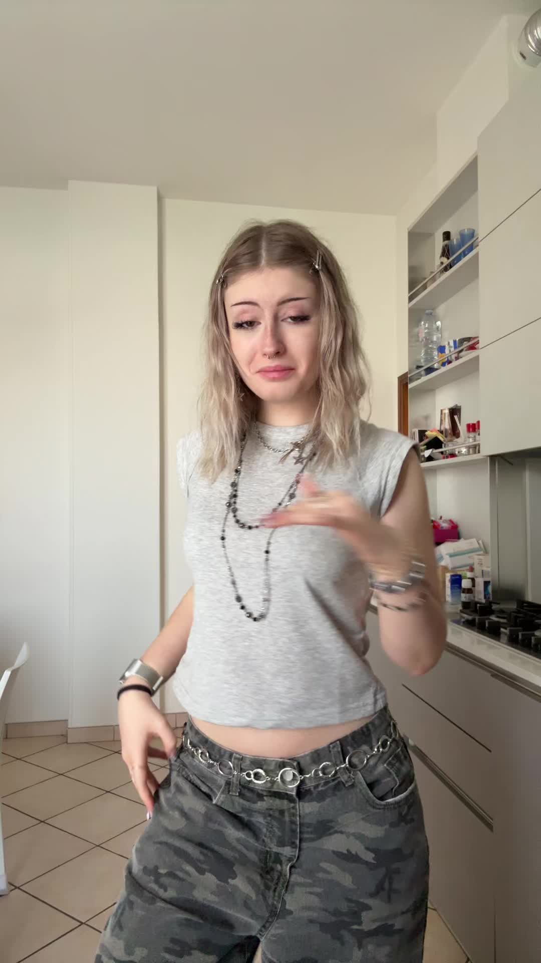 @ari✰