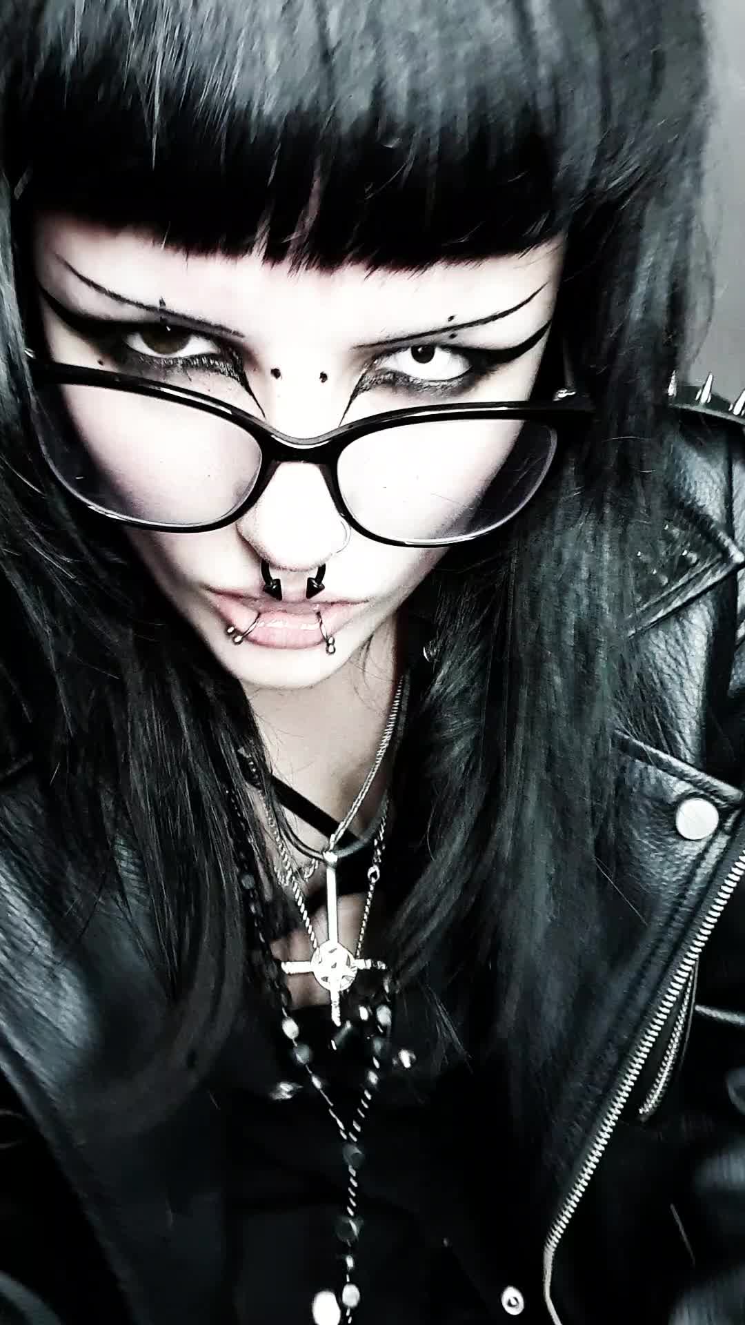 @โฐโฃ๏ธ๐ท๐๐๐โฃ๏ธโฐ