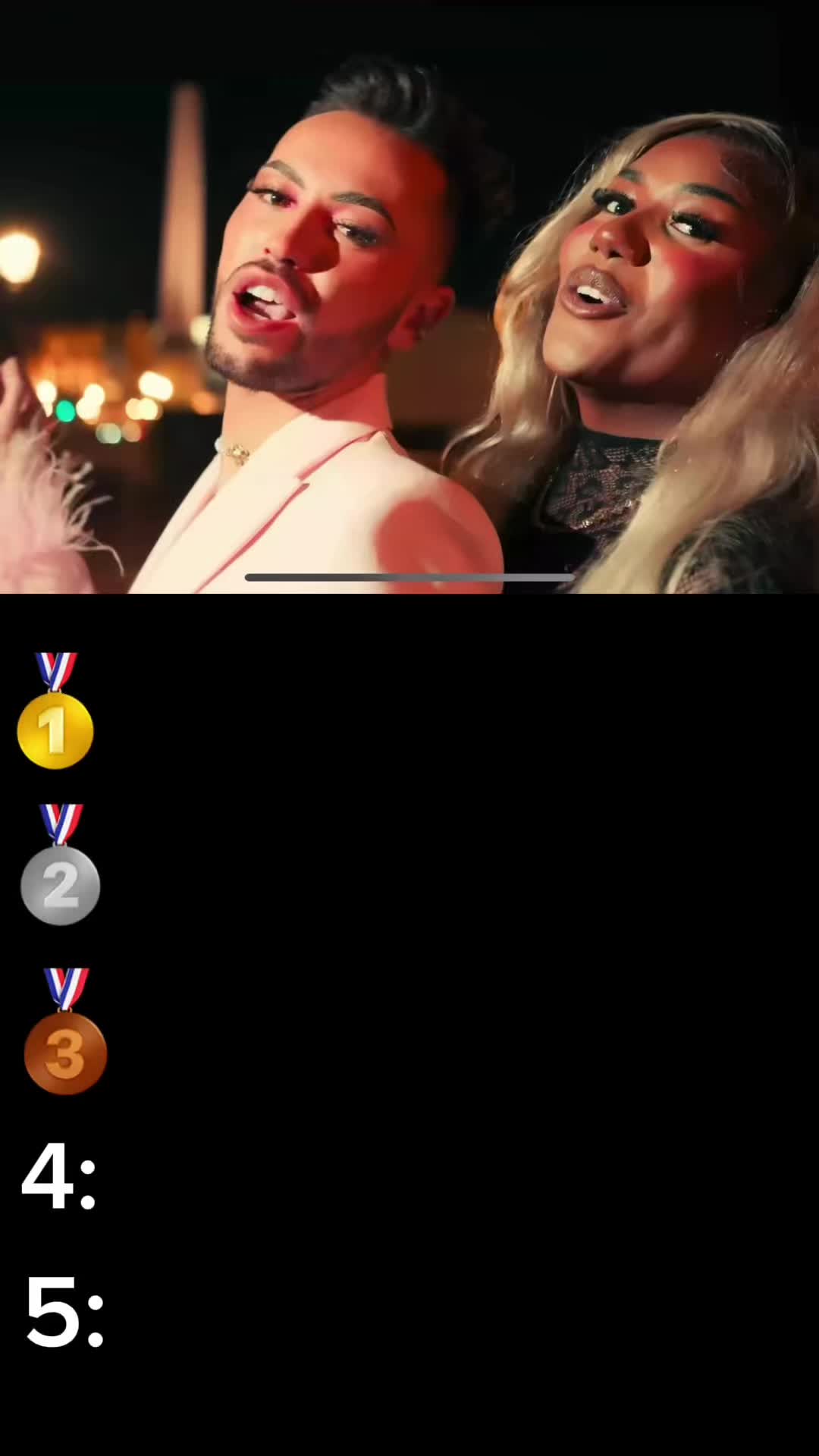 @queenhouse._.fan