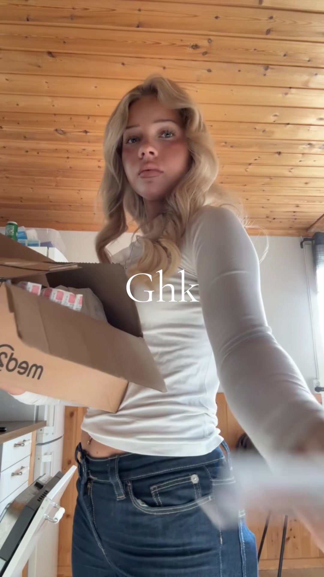 @bellablow6 on IG